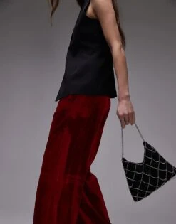 Mango Chain Cross Velvet Bag In Black For Women